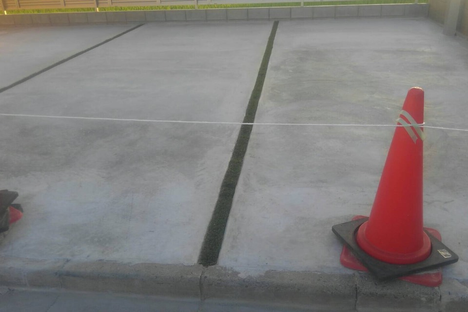 カーポート・土間・人工芝工事の画像