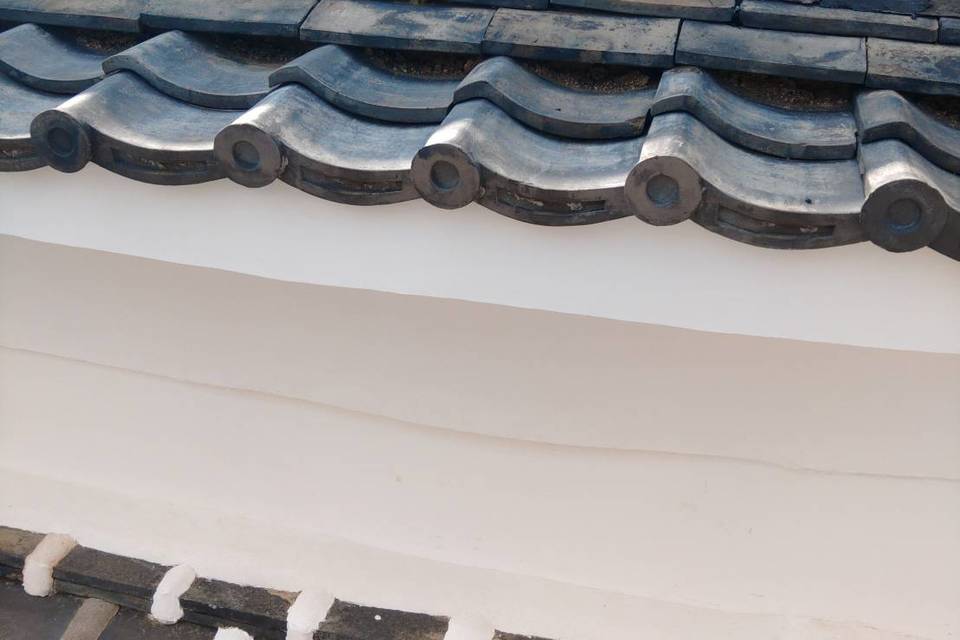 壁の漆喰塗装の画像